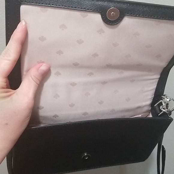 Kate spade with chain detail. - Picture 4 of 5